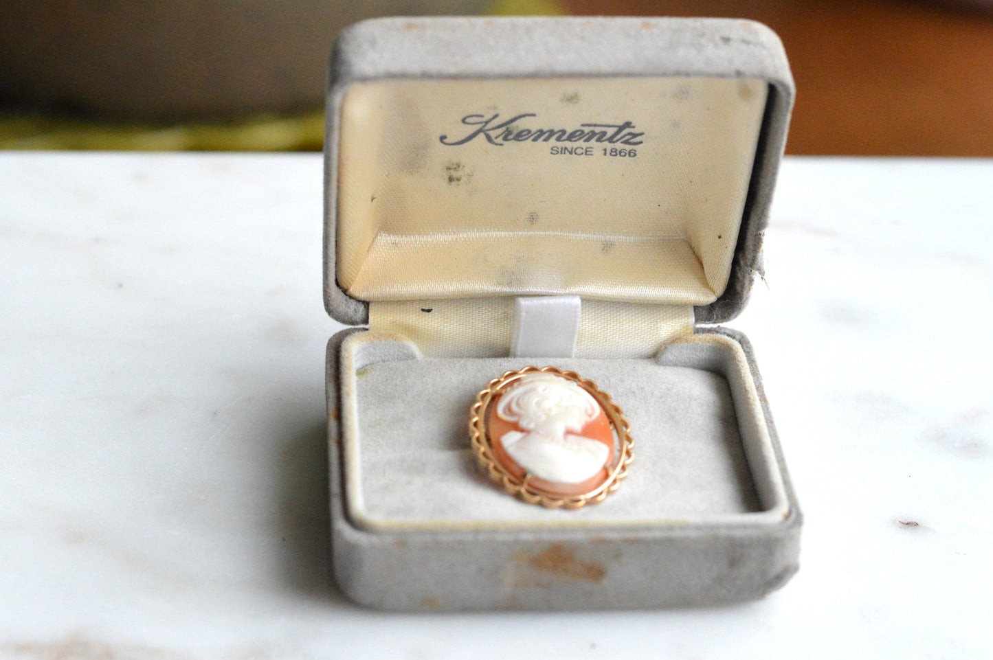 Vintage Krementz 14k Gold Overlay Convertible Shell Cameo Brooch Pendant