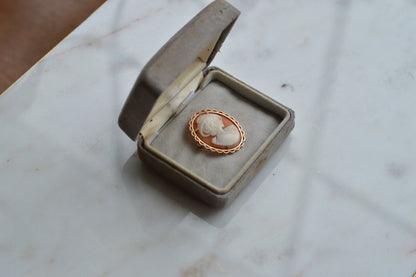 Vintage Krementz 14k Gold Overlay Convertible Shell Cameo Brooch Pendant