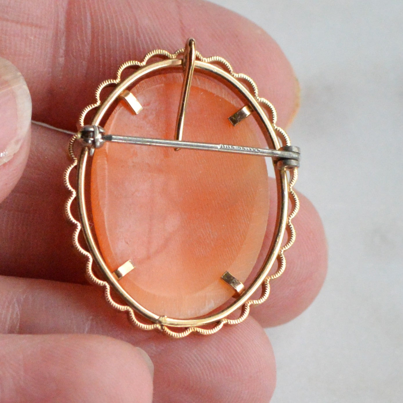 Vintage Krementz 14k Gold Overlay Convertible Shell Cameo Brooch Pendant