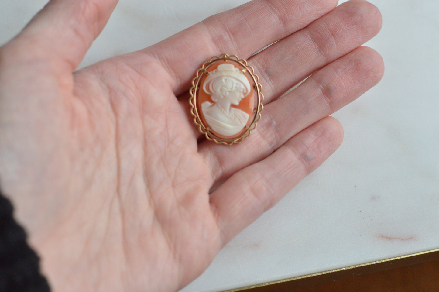 Vintage Krementz 14k Gold Overlay Convertible Shell Cameo Brooch Pendant