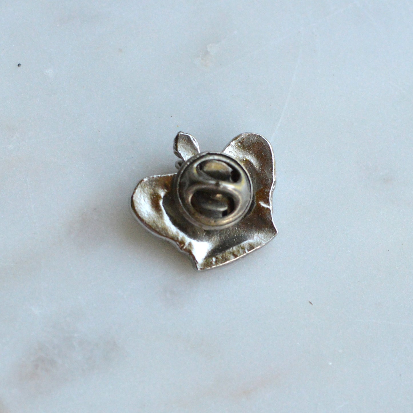 Vintage British Kings Tudor Crown Lapel Pin, Silver Tone 1"x0.75" Tie Tack