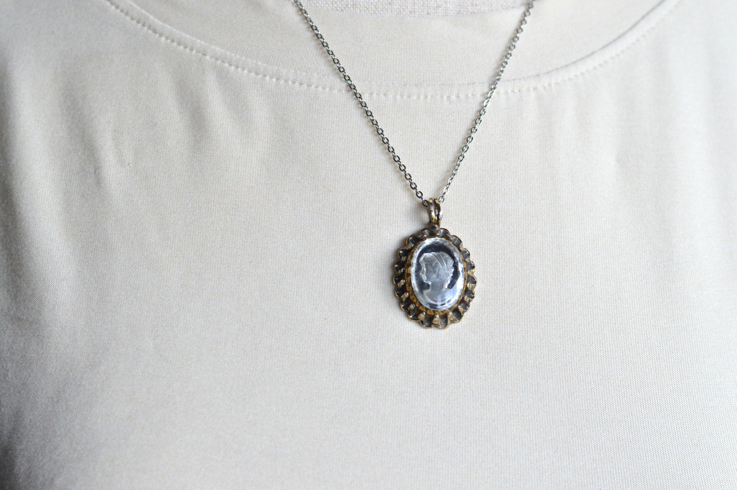 Vintage 1970s Domed Glass Intaglio Cameo Pendant Necklace, Scalloped Crown Frame
