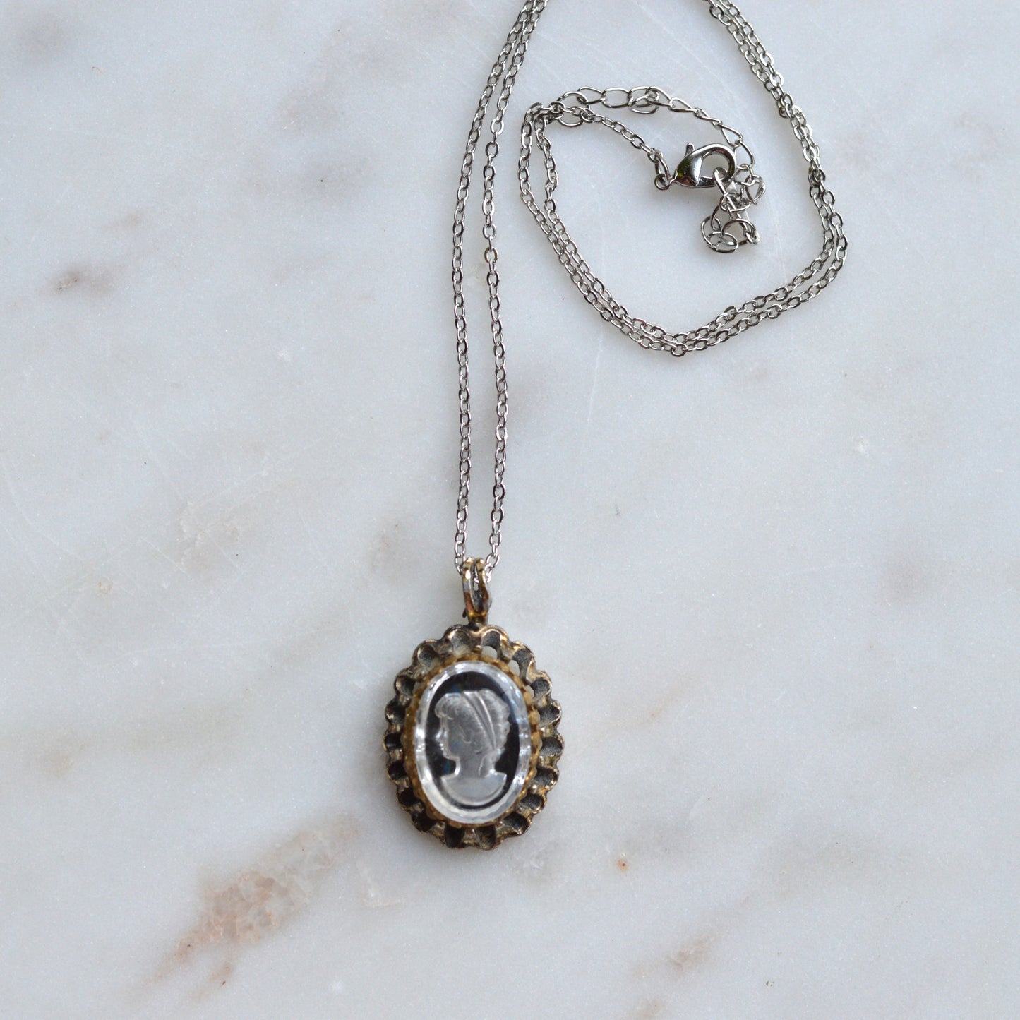 Vintage 1970s Domed Glass Intaglio Cameo Pendant Necklace, Scalloped Crown Frame