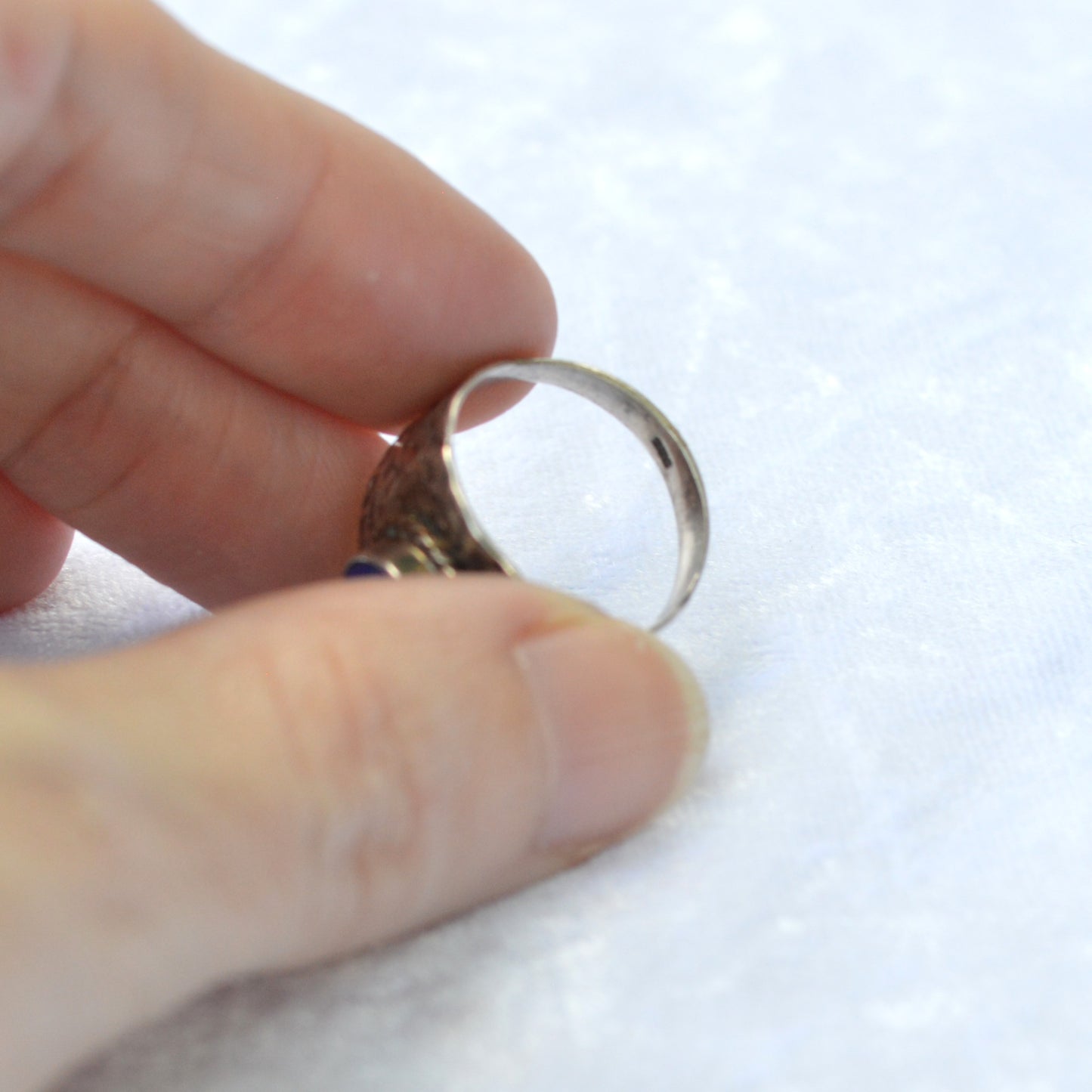 Vintage Sterling Silver Blue Sapphire Medallion Cocktail Ring Size 7 Two Tone 925