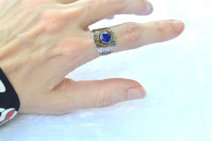 Vintage Sterling Silver Blue Sapphire Medallion Cocktail Ring Size 7 Two Tone 925