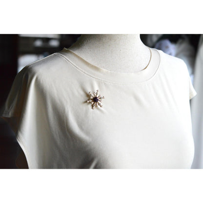 Vintage 1950s Atomic Star Snowflake Brooch, Amethyst Purple Rhinestone Pin 1.15"