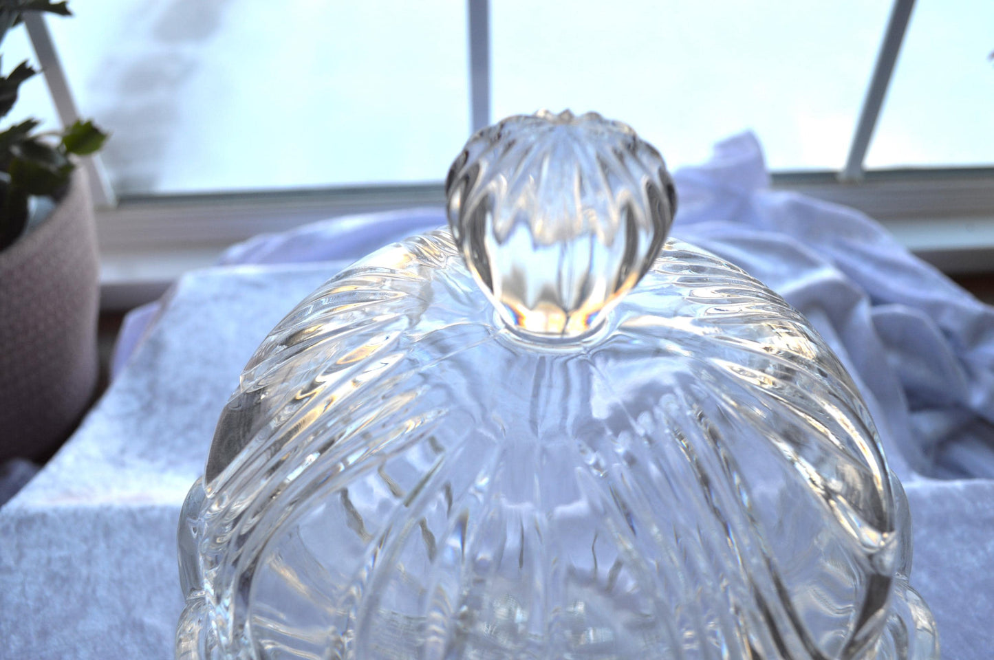 Vintage Imperial Crystal Eclipse 24% Lead Crystal Covered Dish