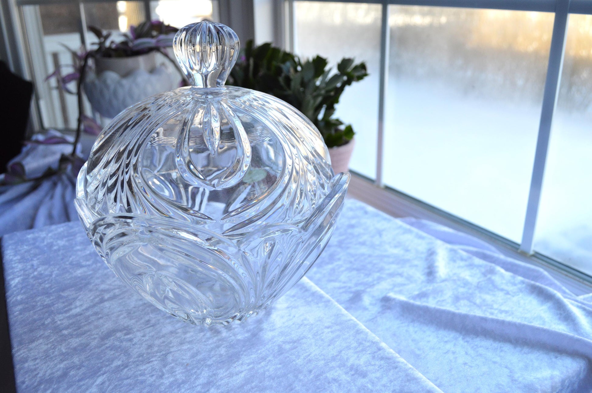 Vintage Imperial Crystal Eclipse 24% Lead Crystal Covered Dish