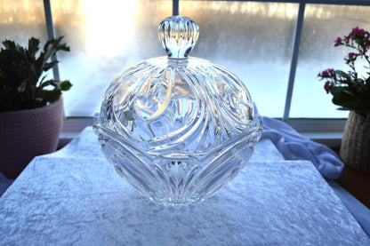 Vintage Imperial Crystal Eclipse 24% Lead Crystal Covered Dish