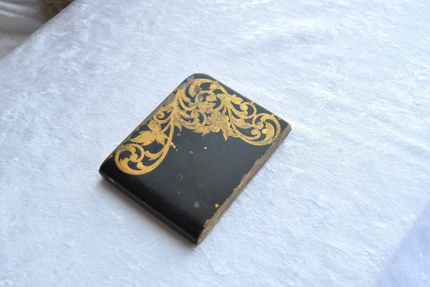 Vintage Art Deco Elgin American Compact