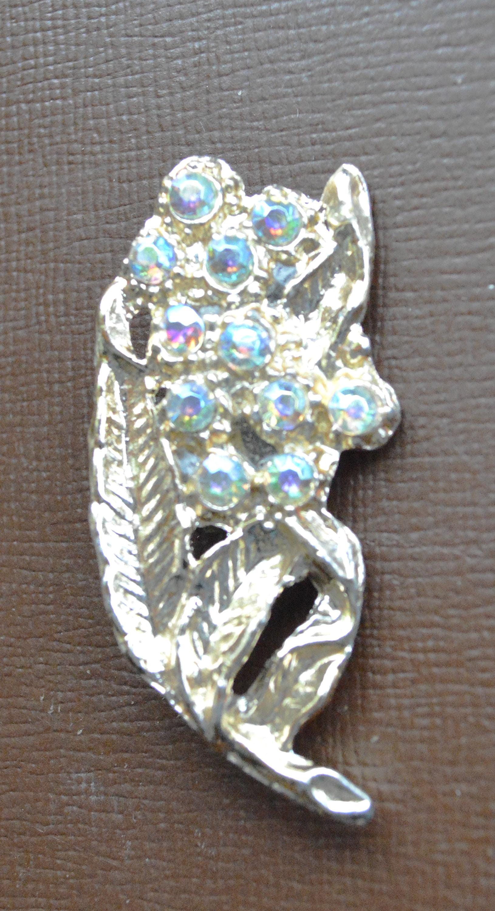 Vintage Mid-Century Floral Brooch Featuring Aurora Borealis Rhinestones