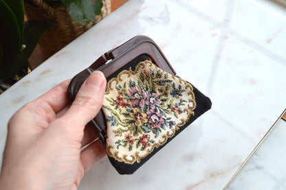 Vintage Victorian Style floral Tapestry Coin Purse with Lucite Closure