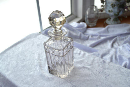 Antique Faceted Glass Decanter 16-Pointed Star on Bottom with Faceted Stopper