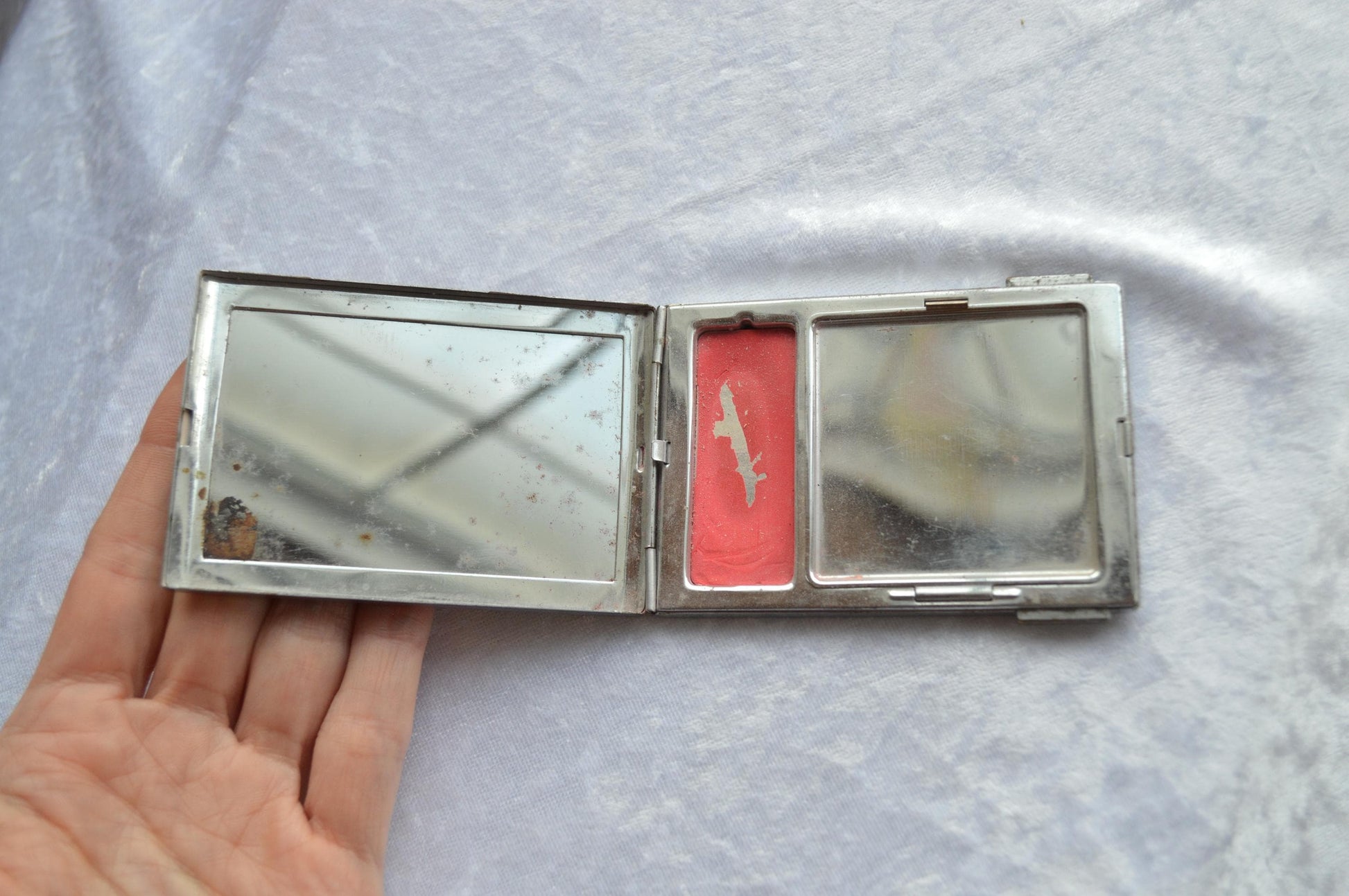 Vintage 1940s Bourjois Evening in Paris Duo Art Deco Compact – Rouge & Powder